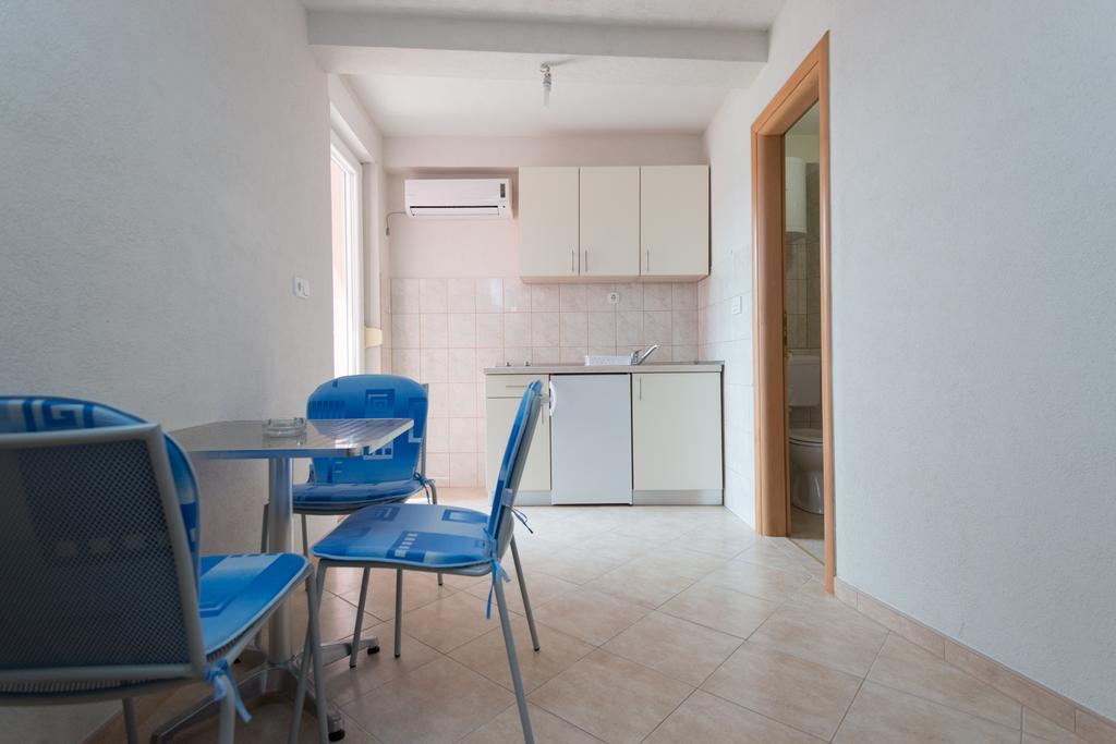 Apartments Mampas Neum Room photo